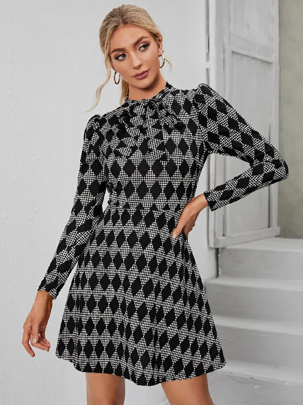 MegaBetty - Houndstooth Print Puff Sleeve Flare Dress