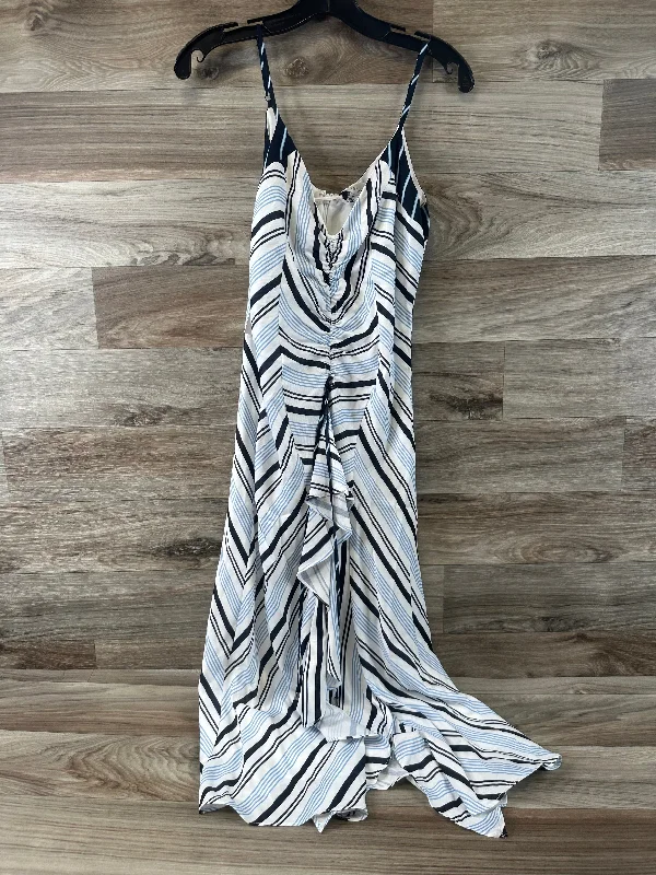 Blue & White Dress Casual Maxi Clothes Mentor, Size S