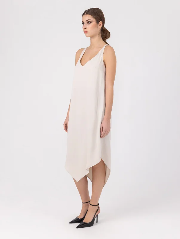 FLOWING VISCOSE DRESS ILKA WITH DEEP NECKLINE AND ADJUSTABLE DRAWSTRING