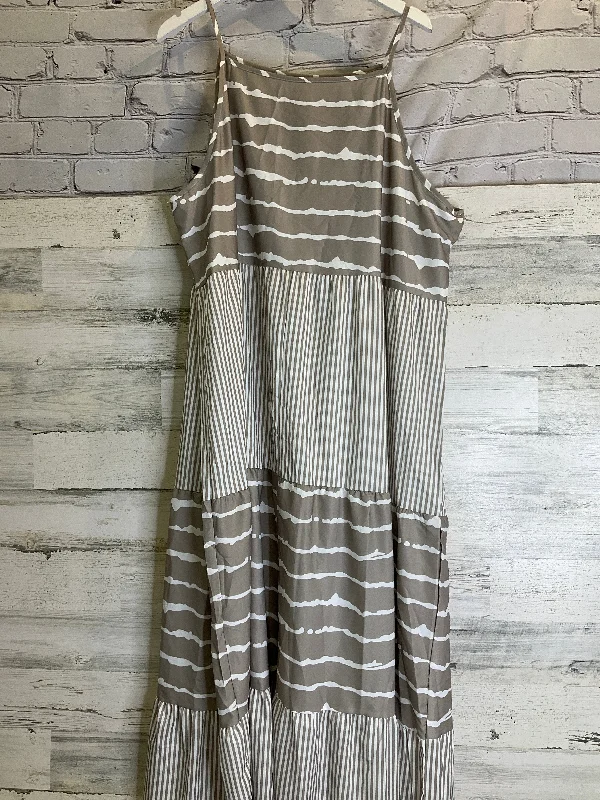 Tan & White Dress Casual Maxi Clothes Mentor, Size 5