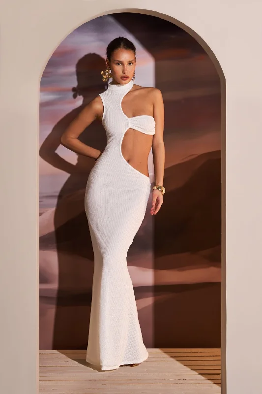 TEXTURED CUT OUT MAXI IN WHITE